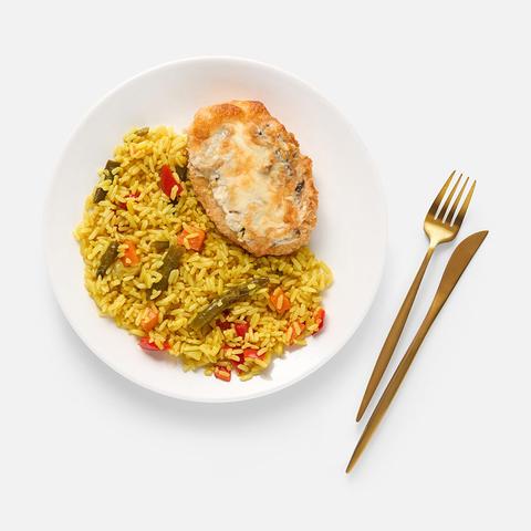 Изображение товара Куриная котлета Red Box от Pinskiy & Co, запечённая под сыром и грибами, с рисом и овощами, 250 г