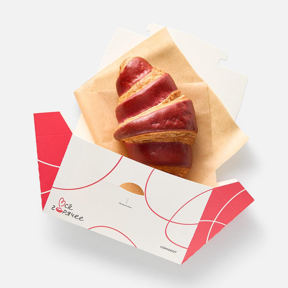 Изображение товара Круассан с клубничной начинкой 70 г - вкусное лакомство