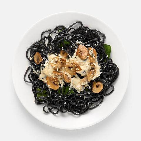 Изображение товара Спагетти Creative Kitchen, с грибами и шпинатом, 180 г