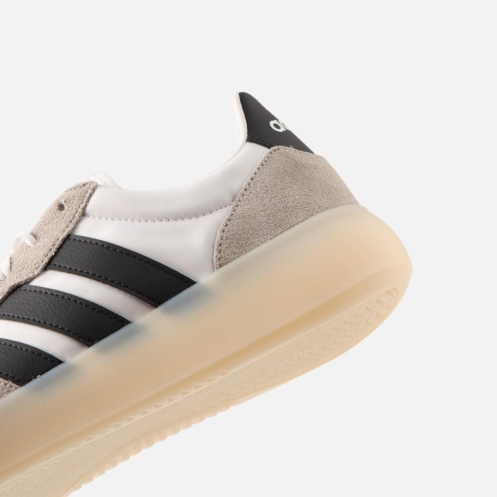 Купить Кроссовки Adidas для женщин, белые, размер UK 8, JR3101, 1 пара ...