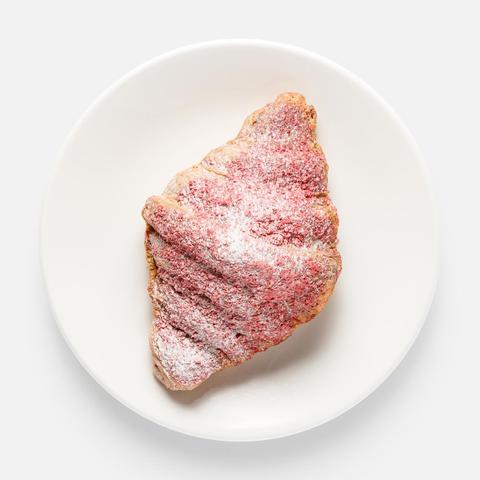 Изображение товара Круассан Самокат с малиной, 100 г - сладость для чая