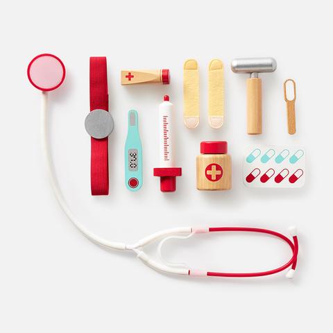 Изображение товара Набор детский игровой Маленький доктор, 11 предметов Hape, 1 шт.