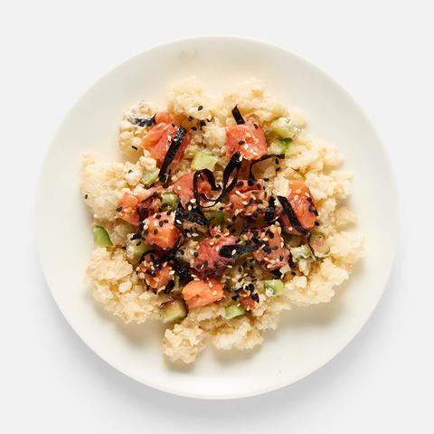 Изображение товара Салат Филадельфия Самокат с сёмгой 180 г свежий и вкусный