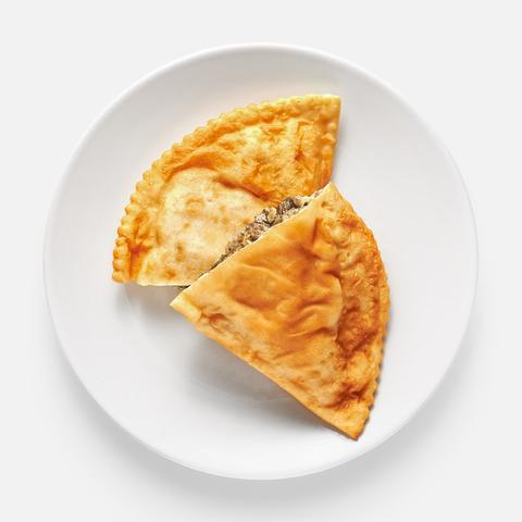 Изображение товара Чебурек Самокат, с курицей и грибами, 110 г