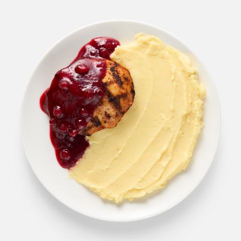 Изображение товара Стейк Грабли box из индейки с брусничным соусом и картофельным пюре 280 г