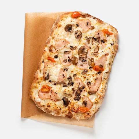 Изображение товара Пицца Самокат x Zotman с ветчиной и грибами 420 г