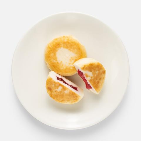 Изображение товара Сырники Creative Kitchen с вишнёвой начинкой 140 г