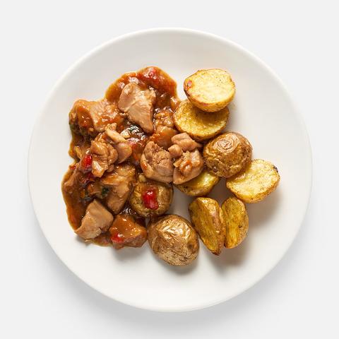 Изображение товара Запечённый картофель с курицей в соусе терияки 250 г Самокат