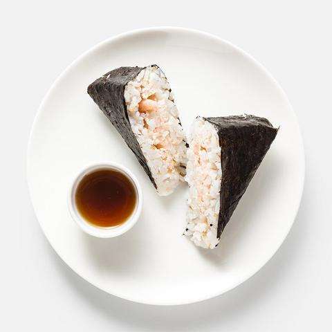 Изображение товара Онигири с креветкой Грабли box 135 г вкусное японское блюдо