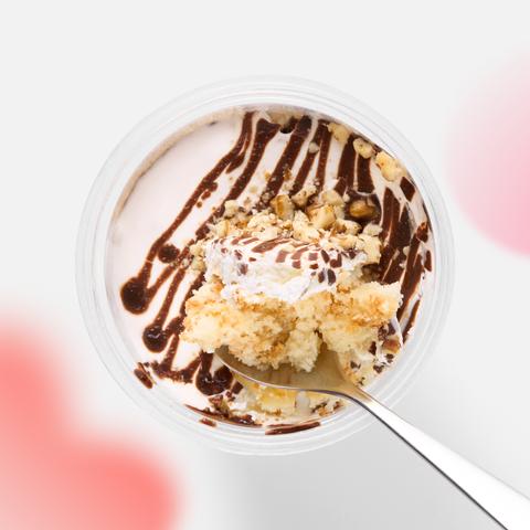 Изображение товара Сметанный десерт Самокат с бисквитом ананасами и орехами 160 г